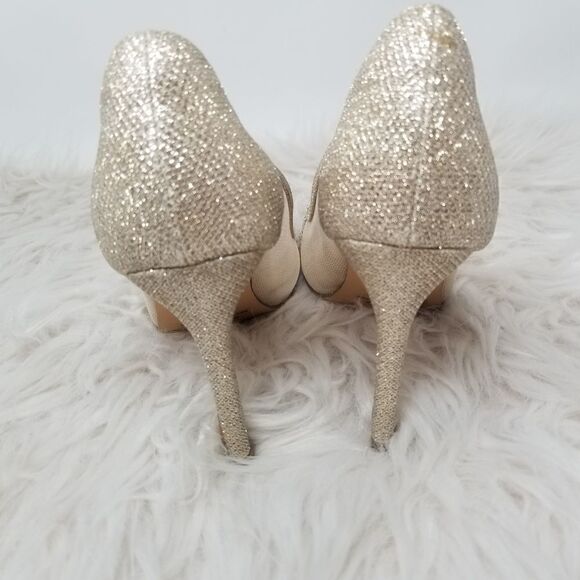 Dream Pairs Sparkly Heels. Size 6 - Picture 8 of 16